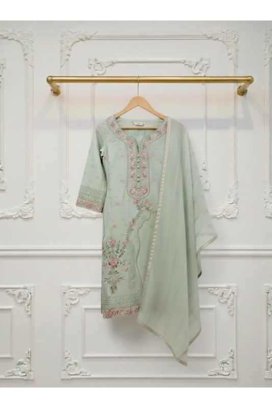 pistashu Embroidered 3-Piece Suite