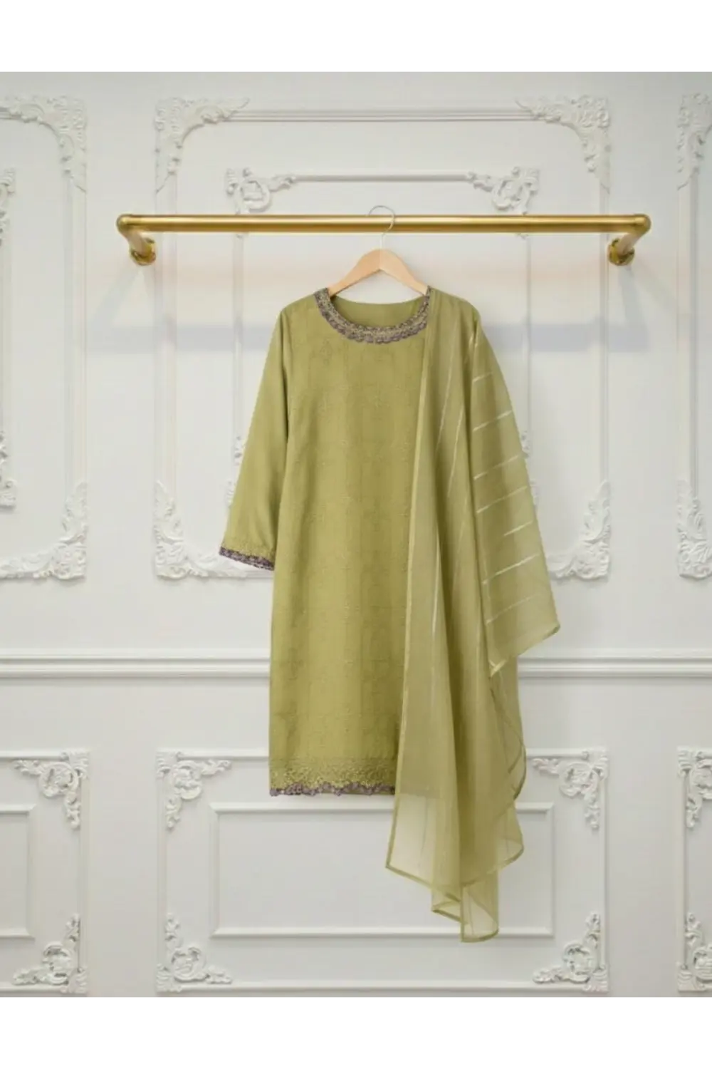 olive green 3PCS Embroidered suit